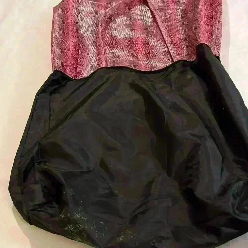 Saks Fifth Avenue tote bag, pink snakeskin, open, no closure, 10”handle,17”x 14”